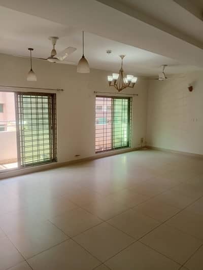 1 Kanal Brigadier House For Rent