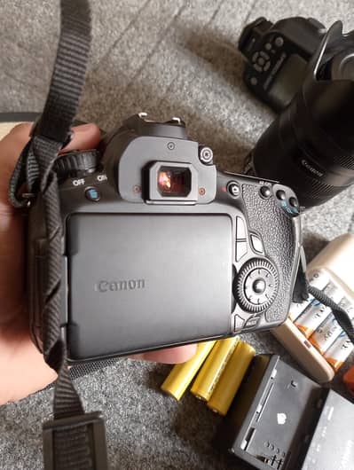 Canon 60D with Flash Gun | 18-135
