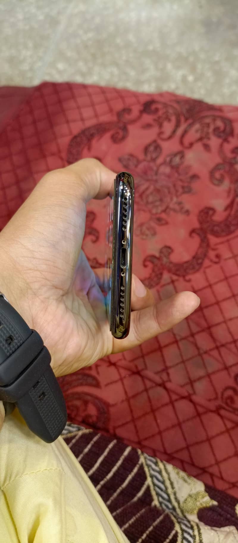 Apple iPhone X 4