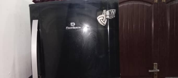 dawlance 10 cubic feet new condition complete accessory 10 or 10 cool