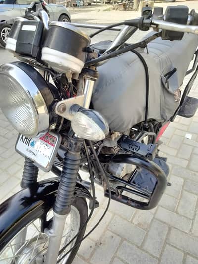 Suzuki GS150 Model 2014