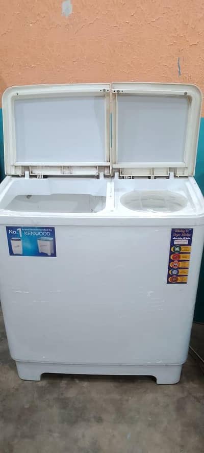Kenwood company twin tup washing machine
