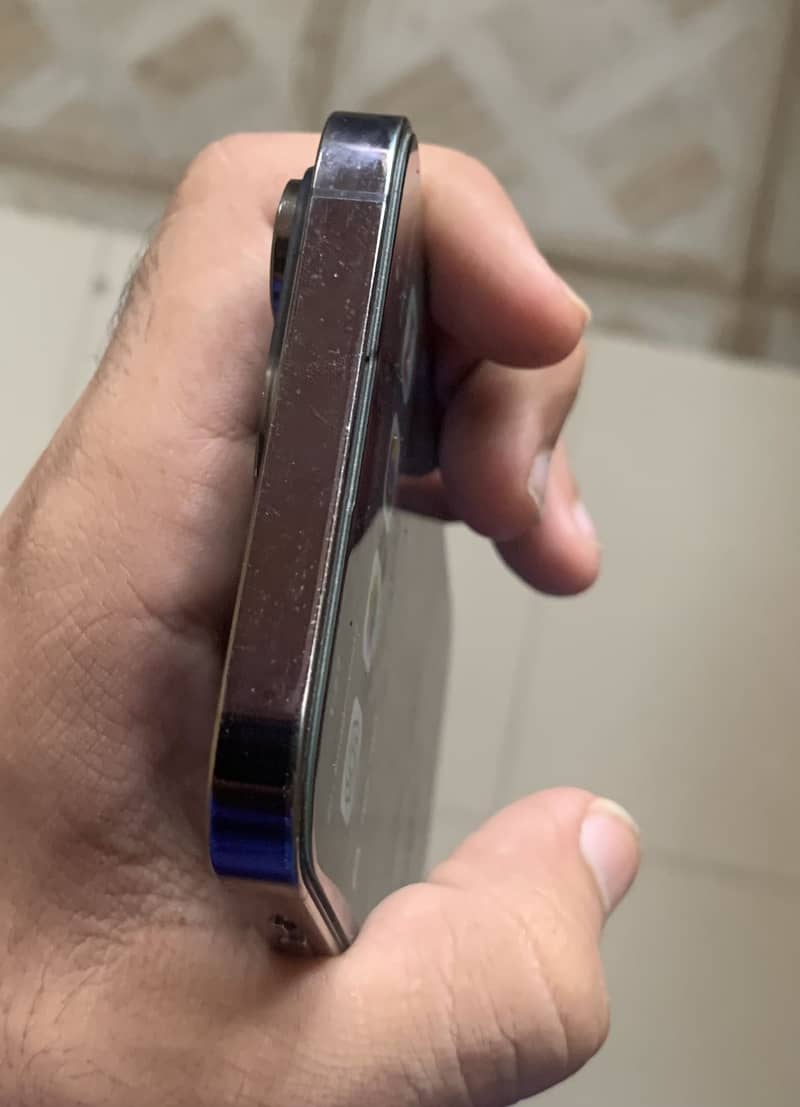 Iphone 14 pro max 3