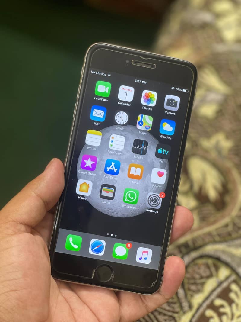 Apple iPhone 6 Plus 1