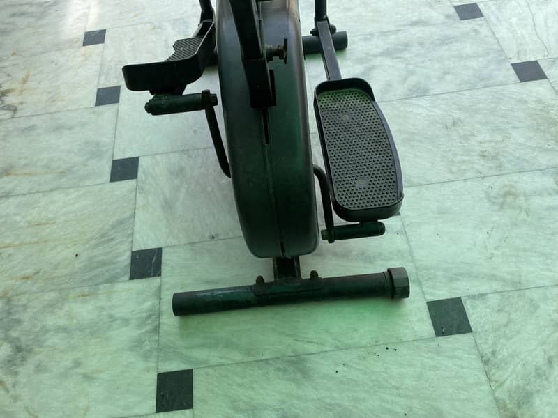 elepticle/exercise machine 4