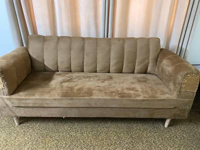 5 seater sofa brand new  with center table set