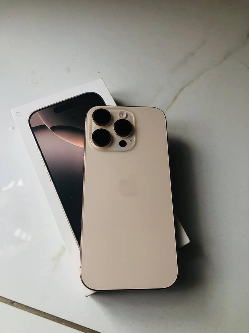 iPhone 16 Pro 4