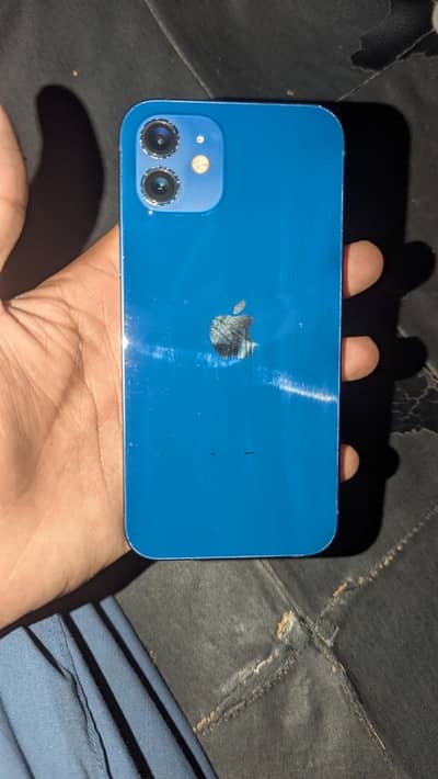 Apple iPhone 12