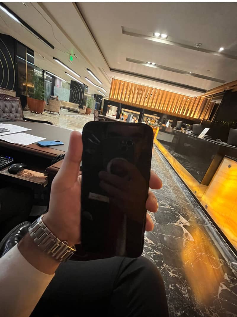 Apple iPhone 14 plus 0