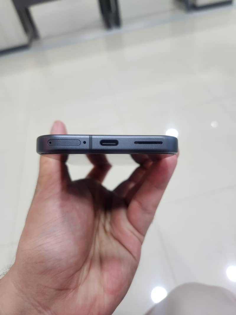 Google Pixel 9 4