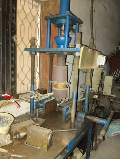 Moulding Machine Operator Required