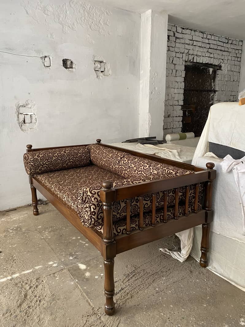 Sofa Sethi 2