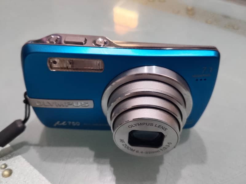 digital camera 4