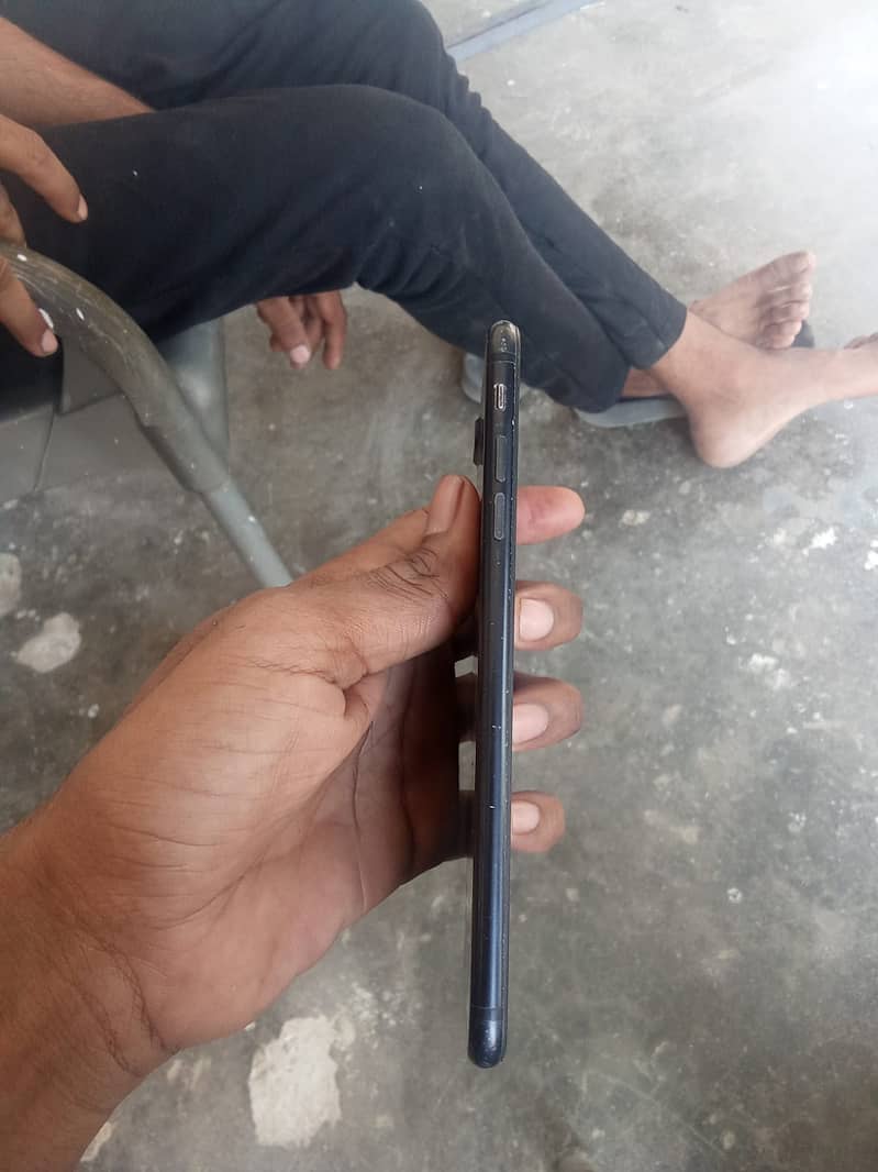 Apple iPhone 7 Plus 3
