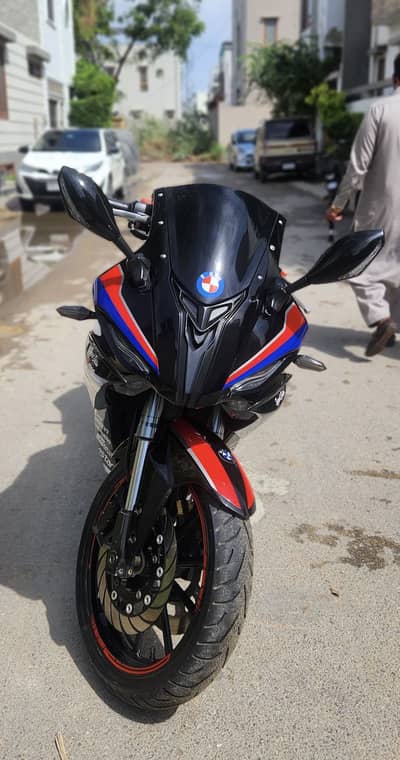 I am selling my BMW s1000rr
