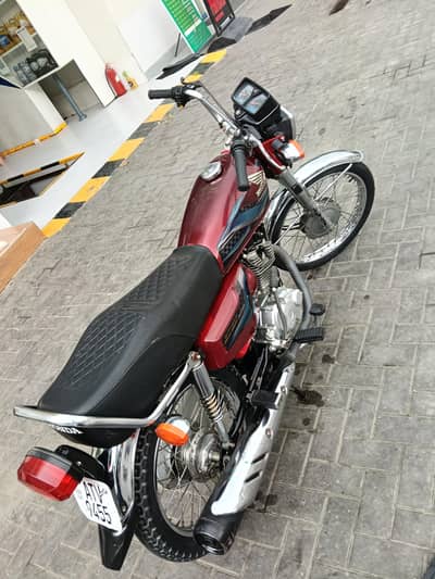 bike 125  sale serious  person contact pls