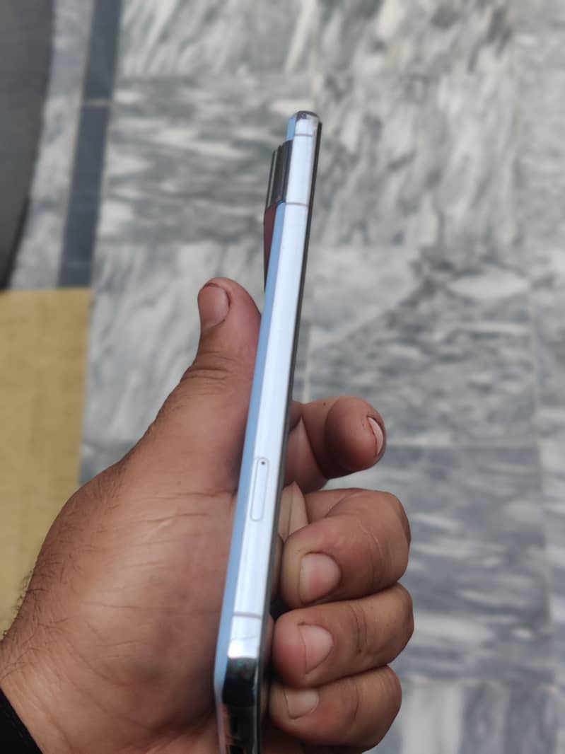 Google Pixel 8 Pro 4