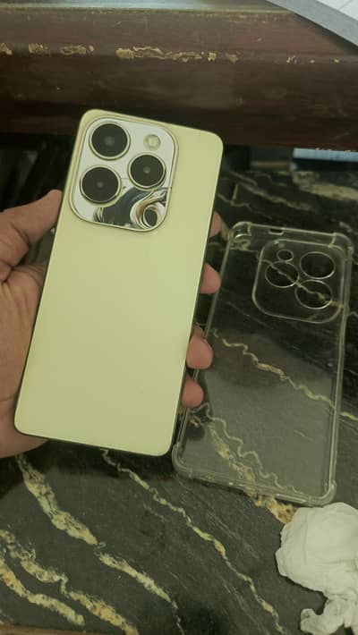 Infinix Hot 40 Pro