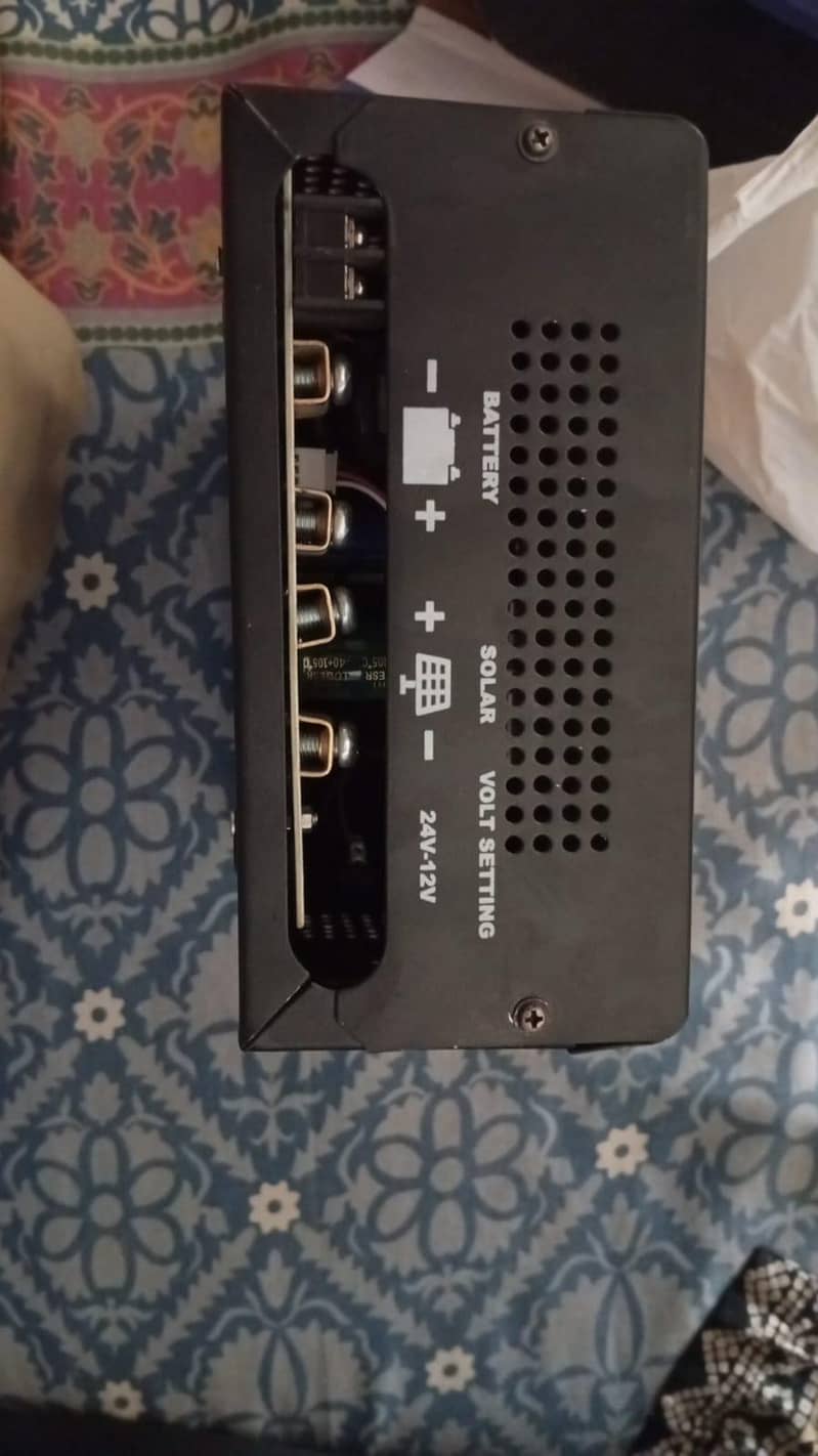 MPPT 70A Sollar Charge Controller 2
