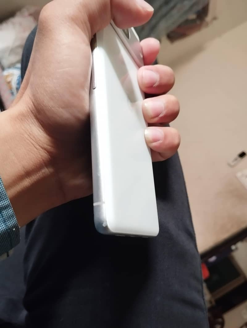 Google Pixel 7 3