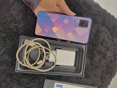 Vivo V21e