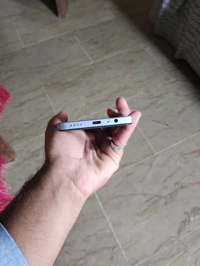 Realme Note 60