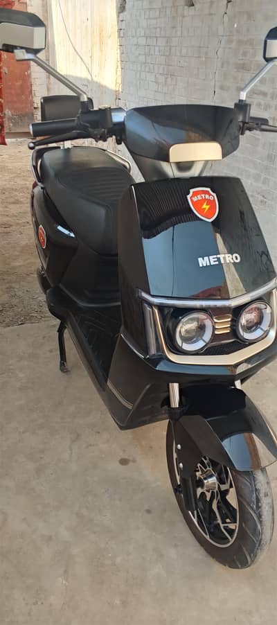 Metro M6 Empower portable Lithium Version like Brand New 10/10 Conditn