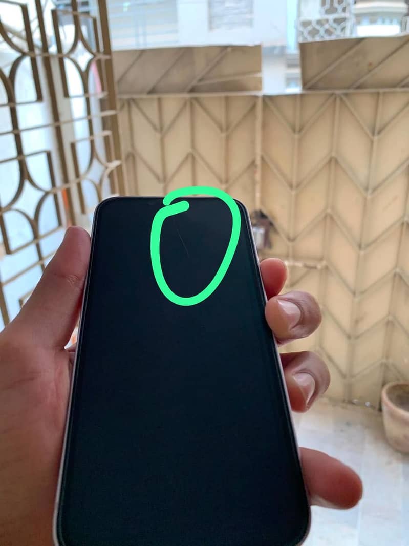 Apple iPhone 14 4