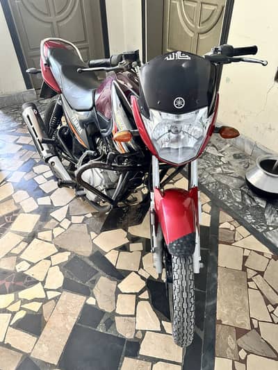 Yamaha YBR 125