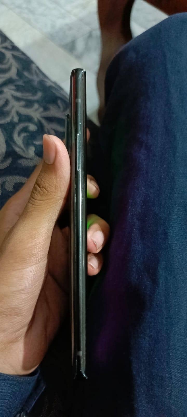 One Plus 8 Pro 6