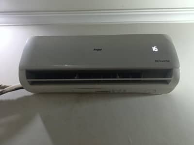 Haier 1.5 ton invertor AC in working condition