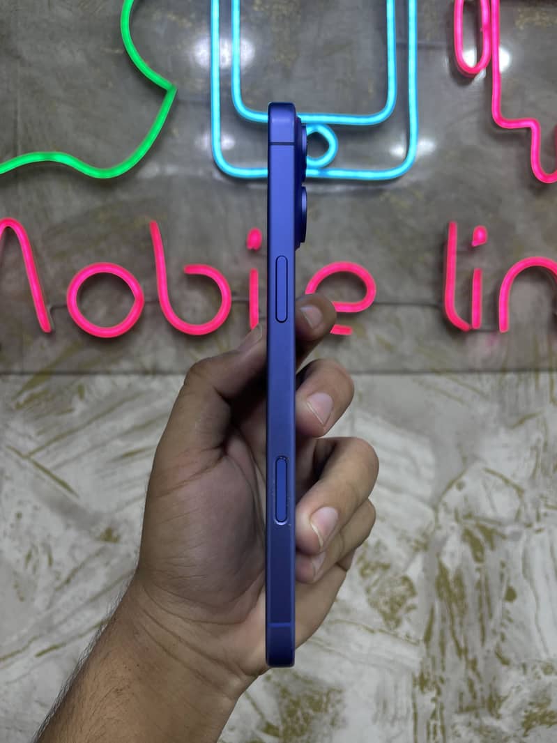 Apple iPhone 16 Plus 1