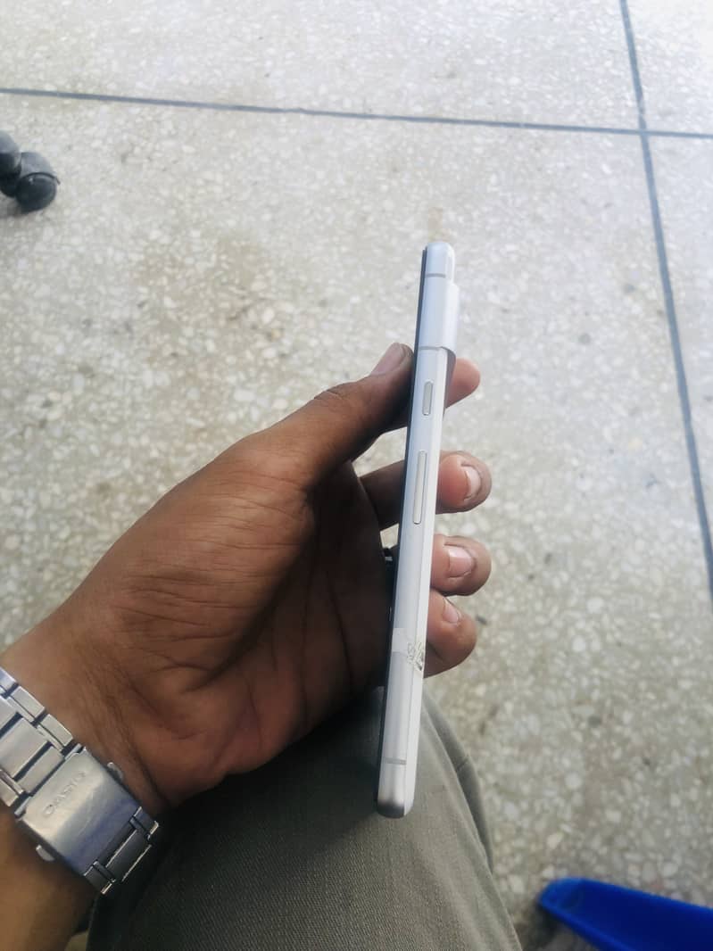 Google Pixel 7 5