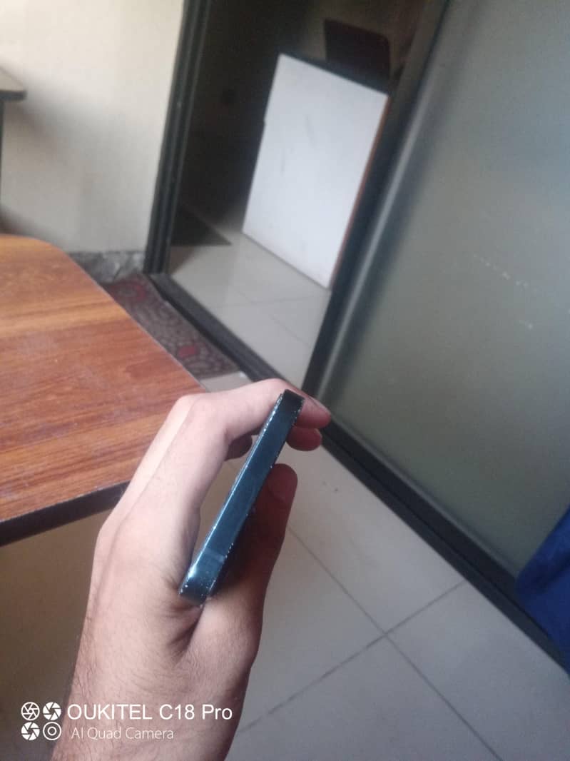 iphone 13 4
