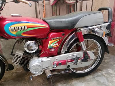 Yamaha 2006 model antique baik