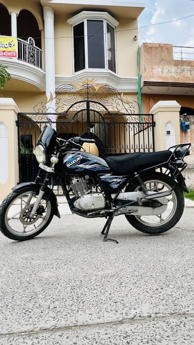 Suzuki GS 150 Special Edition