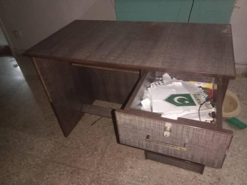 computer desk 0