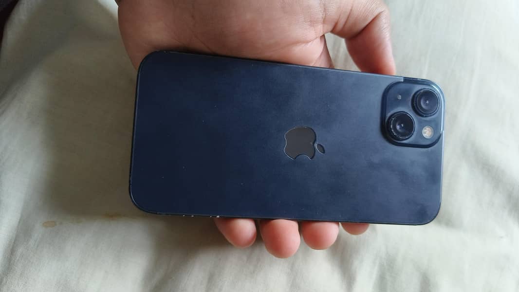 Apple iPhone 13 0
