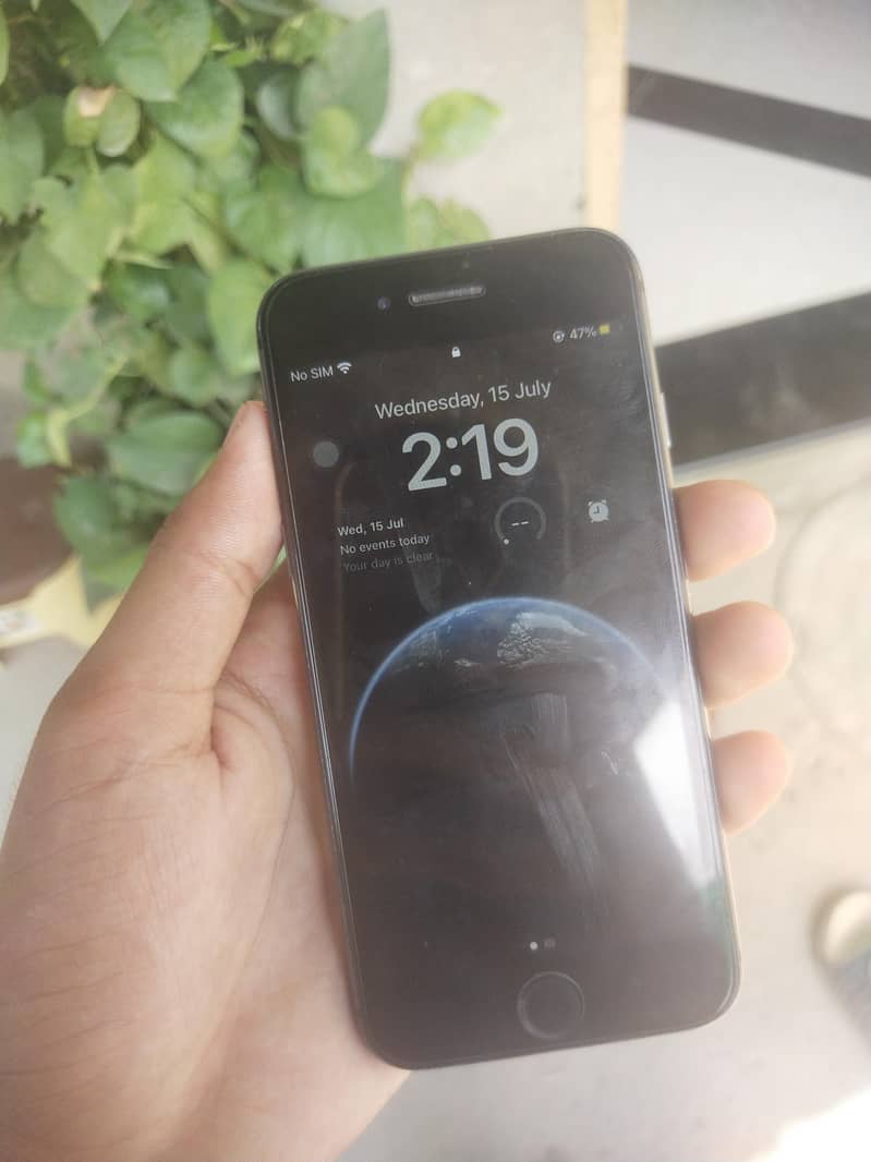 Apple iPhone 8 4