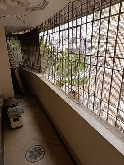 FLAT AVAILABLE FOR RENT 2ND FLOOR