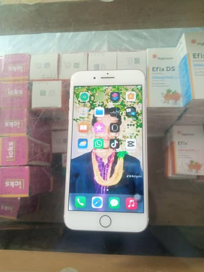 Apple iPhone 7 Plus 03:47-9893799