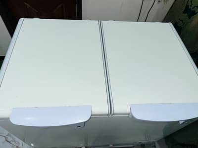DC inverter freezer