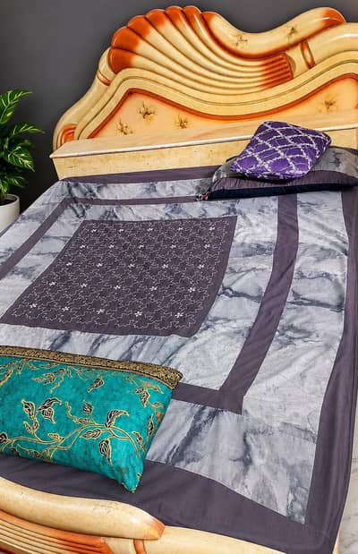 full Size bed