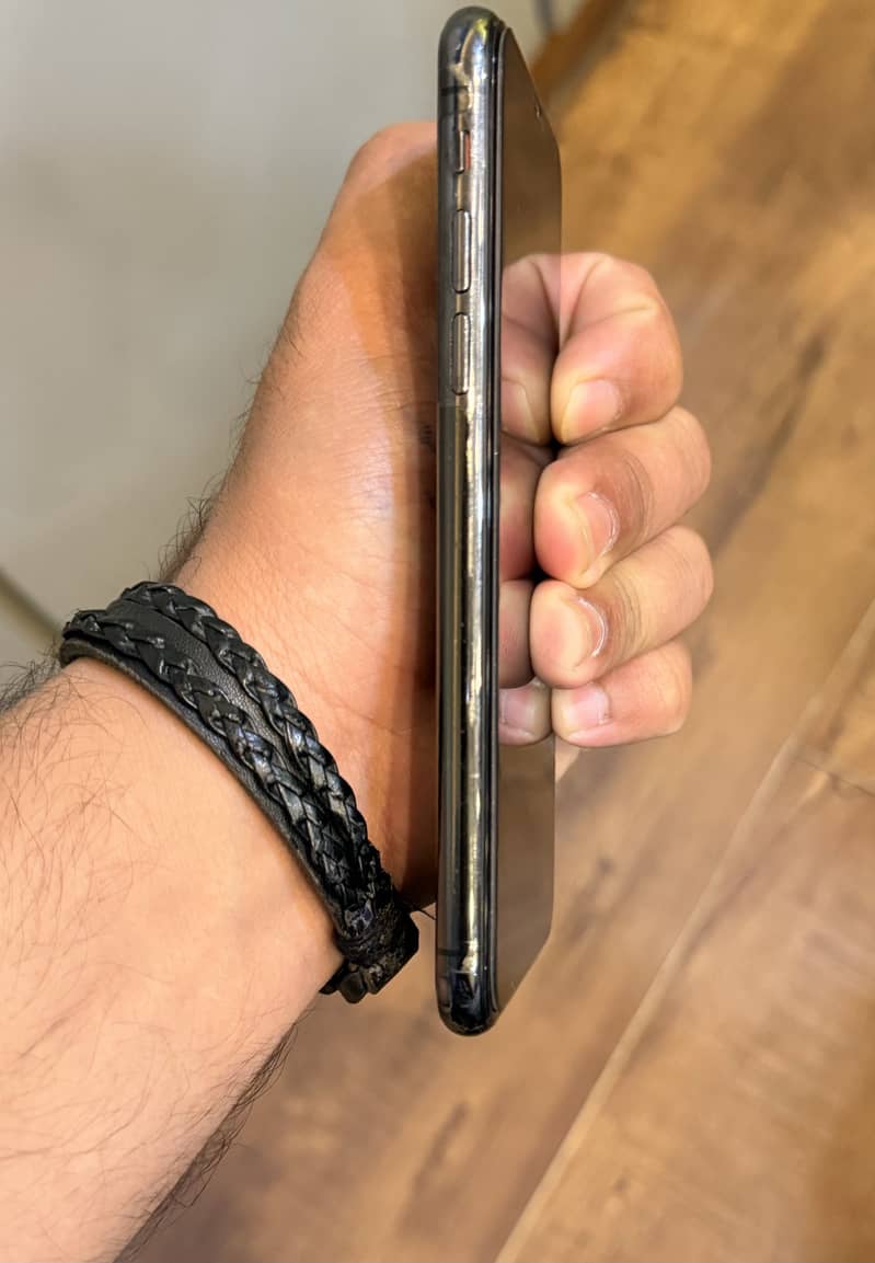 Apple iPhone X 2