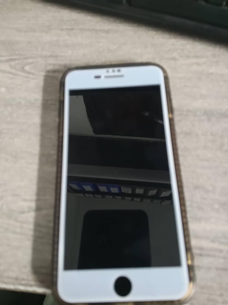 Apple iPhone 7 Plus 2