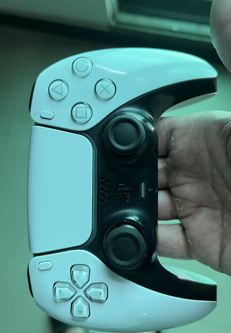 PlayStation 5 used controller 3