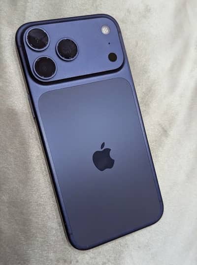 Apple iPhone 17 Pro Max jv