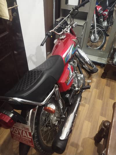 Honda 125 23 model All Punjab Number