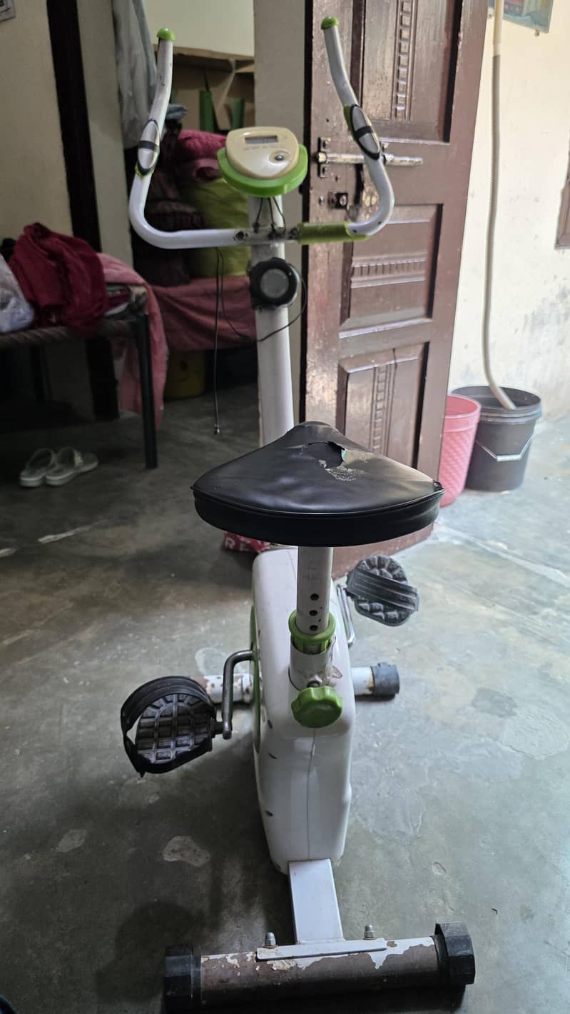 gym Cycle Machine 3