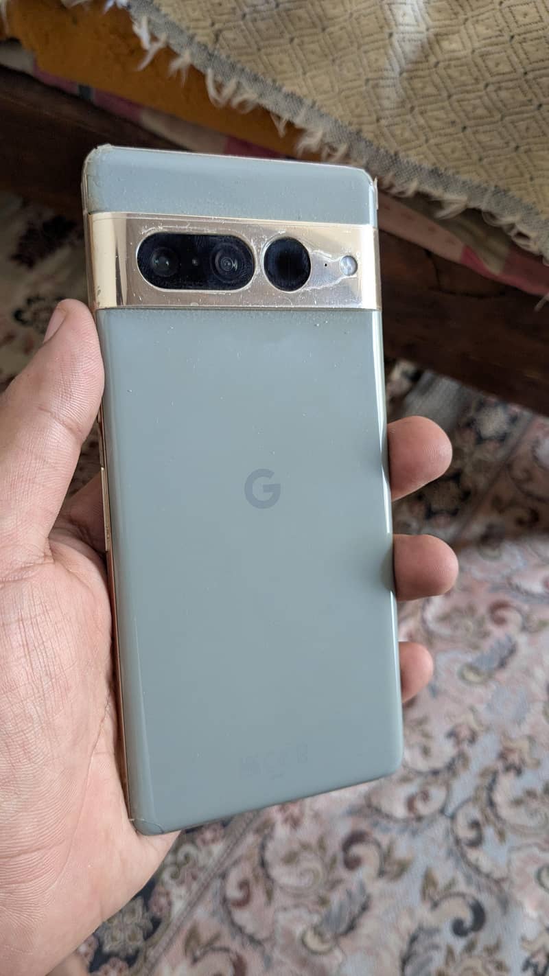 Google Pixel 7 Pro 6